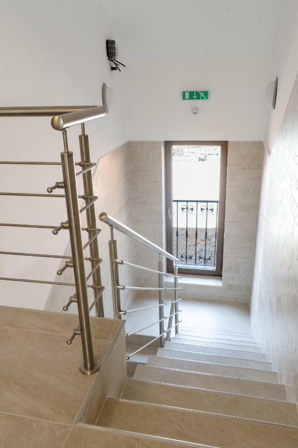 Raba Apartman Sarvar Exterior photo